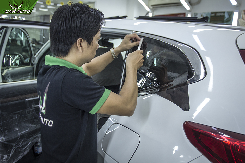 dán phim cách nhiệt ô tô