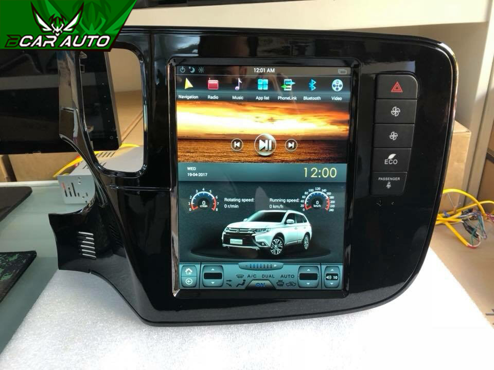 Màn hình DVD xe Mitsubishi Outlander