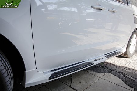 Giá bậc lên xuống xe Kia Sedona 2019