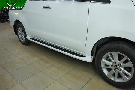 Bệ bước chân lên xuống xe Innova 2018