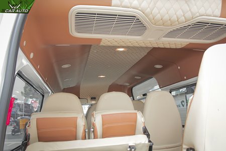 Bọc trần 5D xe Ford Transit