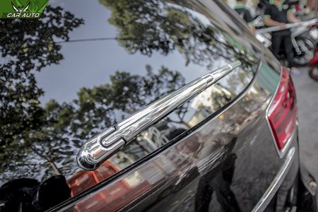 Ốp bảo vệ gạt mưa xe Kia Sedona