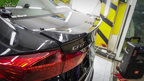 Đuôi cá thấp xe Honda City