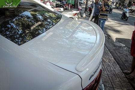 Đuôi gió xe Huyndai Accent