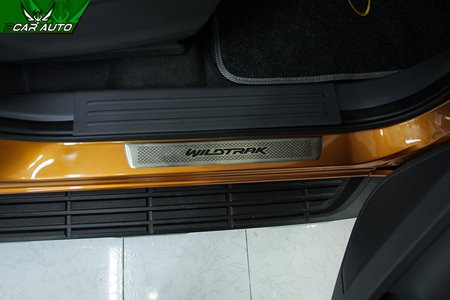 Nẹp bước chân không đèn xe Ford Ranger