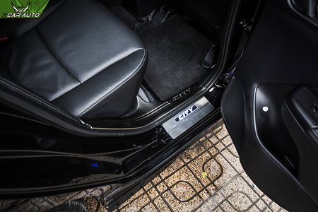 Ốp nẹp bước chân xe Honda City