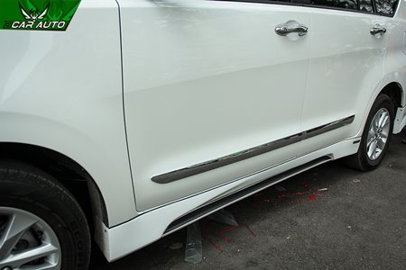 Nẹp ốp sườn xe Toyota Innova 2018