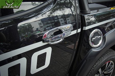 Ốp bảo vệ tay nắm cửa xe Colorado