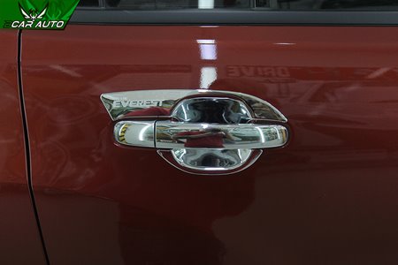 Ốp trang trí chén cửa xe Ford Everest