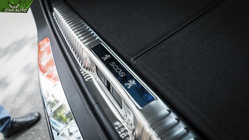 Nẹp chống trầy bệ cốp xe Peugeot 5008