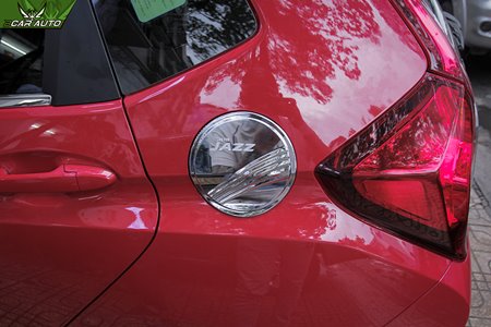 Ốp nắp bình xăng Honda Jazz 2018