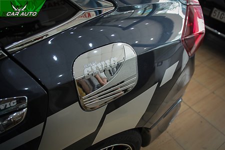 Ốp nắp xăng trang trí xe Honda Civic