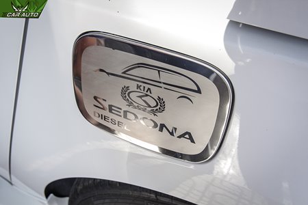Ốp trang trí nắp xăng xe Kia Sedona