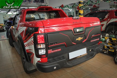 Ốp trang trí cốp sau xe Colorado