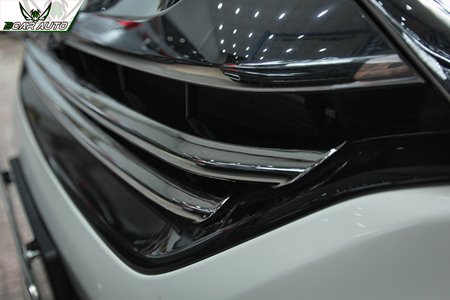 Ốp trang trí mặt ga lăng xe Honda CRV 2018