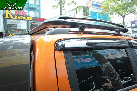 Ốp viền che mưa xe bán tải Ford Ranger