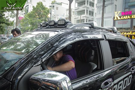 Viền che mưa cho xe Colorado