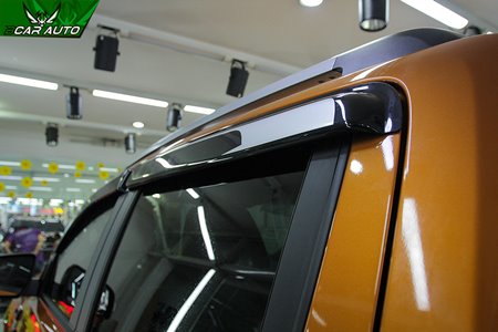 Vè chắn mưa xe Ford Ranger