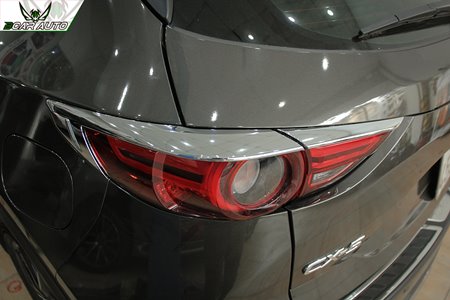 Ốp viền đèn trang trí xe CX-5 2018